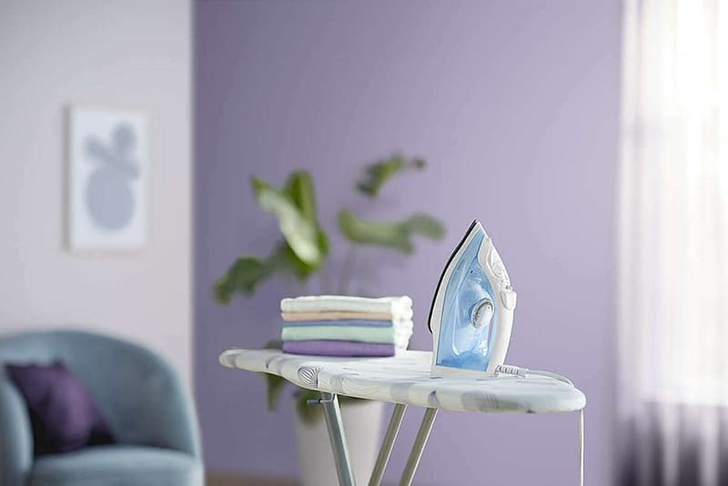 Khi hết nước, bàn ủi sẽ tự ngắt điện rất an toàn