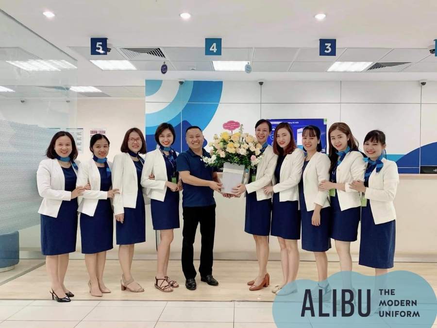 Ngắm Nhìn 5 Mẫu Đồng Phục Ngân Hàng ACB Cực Ấn Tượng Sau Khi Thay Đổi Nhận Diện Thương Hiệu 6 Đầm liền đồng phục ngân hàng ACB