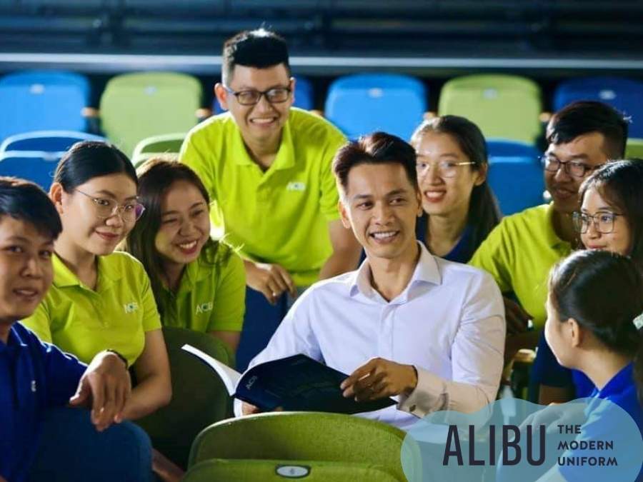 Ngắm Nhìn 5 Mẫu Đồng Phục Ngân Hàng ACB Cực Ấn Tượng Sau Khi Thay Đổi Nhận Diện Thương Hiệu 13 Áo thun đồng phục ngân hàng ACB