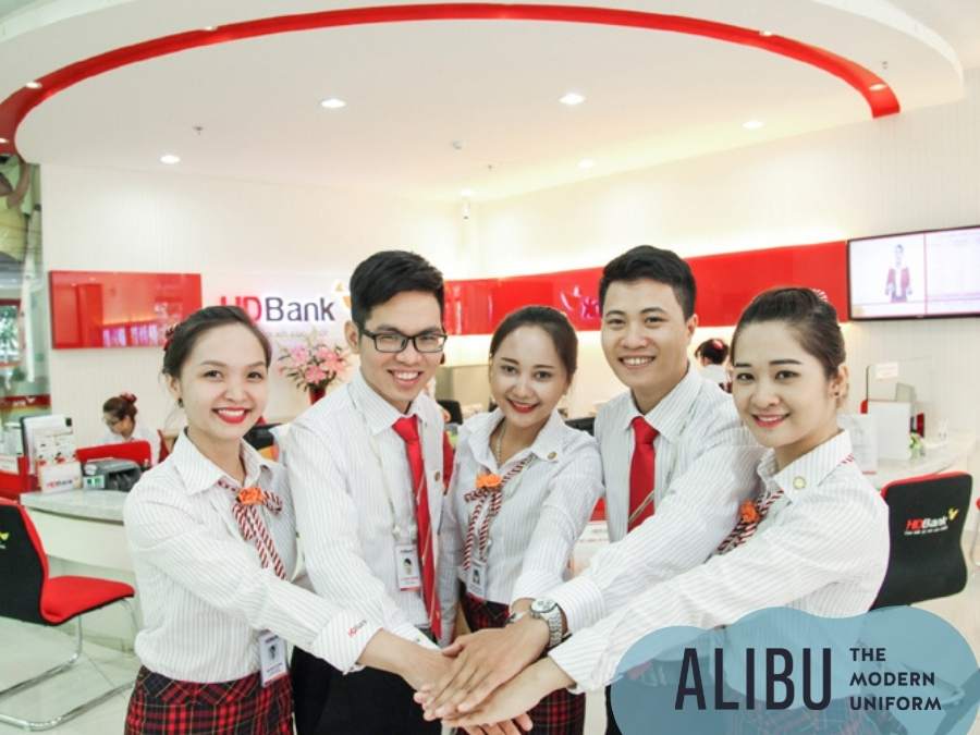 Đồng phục HDBank 2022: Độc lạ nhưng có tốt? 2 Sơ mi đồng phục HDBank
