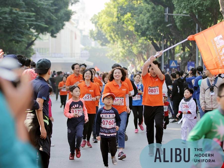 Mẫu Đồng phục SHB 2022: Ấn tượng trong cách phối màu sắc 9 Áo thun đồng phục SHB