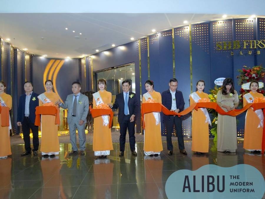 Mẫu Đồng phục SHB 2022: Ấn tượng trong cách phối màu sắc 10 Áo dài đồng phục SHB