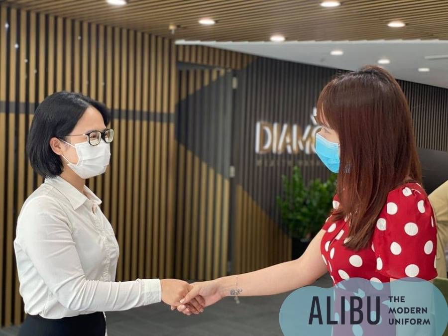 Đồng phục VPBank 2022: Tư duy thiết kế Hiện đại và hợp Mốt 15 Sơ mi đồng phục VPBank