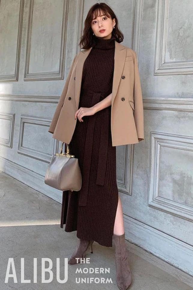 Váy liền phối cùng áo Blazer